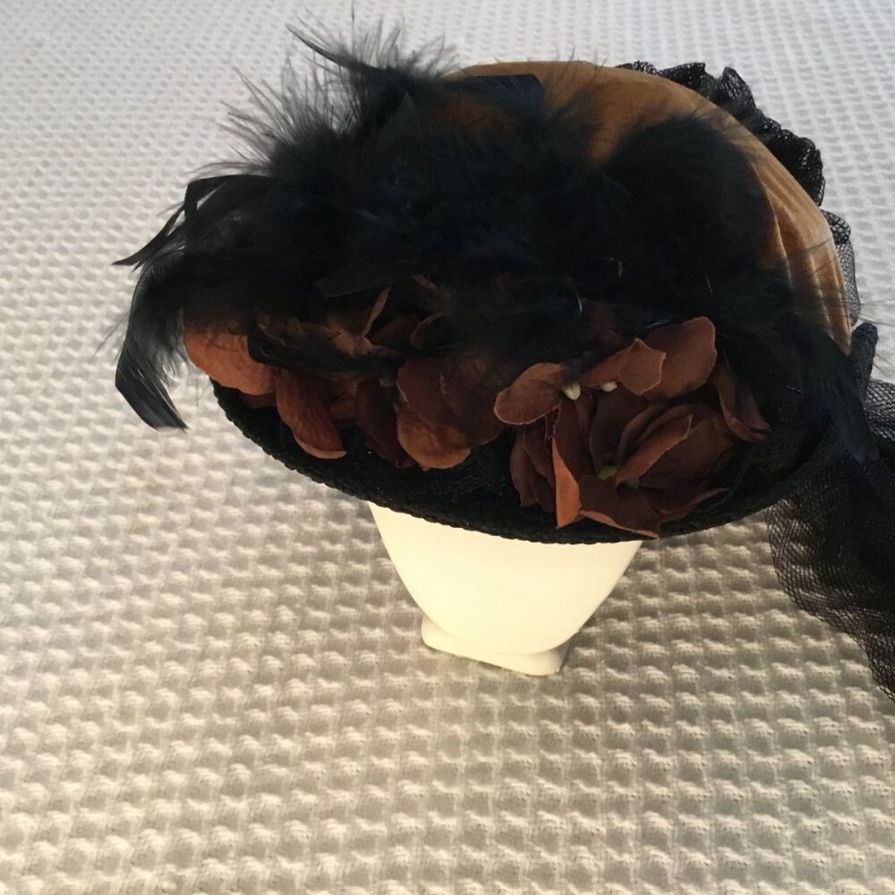 Elsie Massey Originals Victorian Touring Crushed Velvet Feathers Flowers Derby - Picture 12 of 12